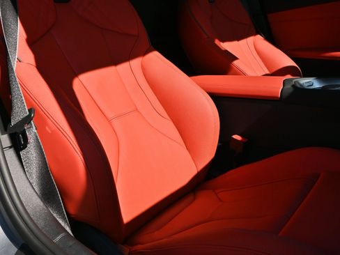 Used 2025 BMW Z4 M40i w/ Premium Package image 35