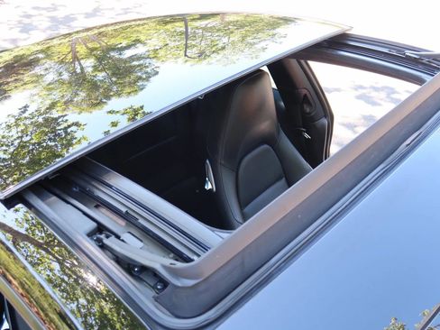 Used 2016 Porsche 911 Carrera image 30