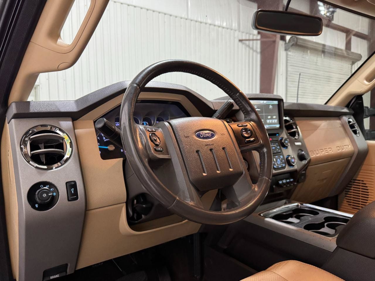 Used 2015 Ford F250 Lariat w/ Lariat Interior Package AWD/4WD image 5