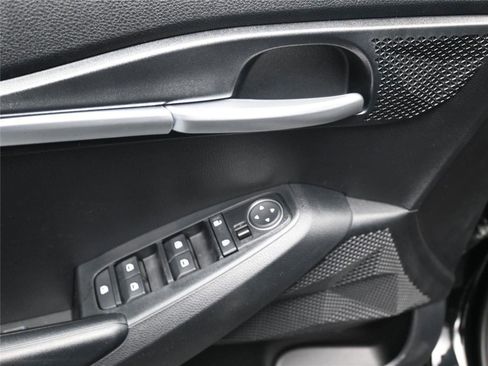 New 2026 Kia Seltos LX image 8