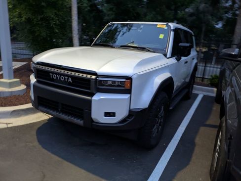 Certified 2025 Toyota Land Cruiser w/ Premium Package AWD/4WD image 4