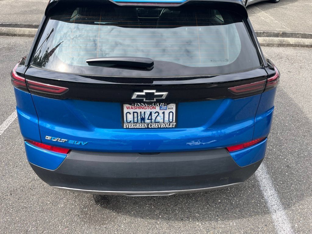 Used 2022 Chevrolet Bolt EUV LT FWD image 16