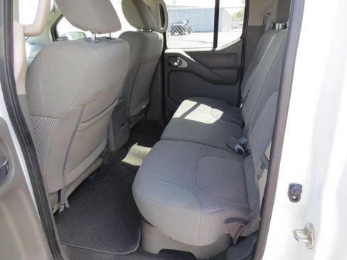 Used 2019 Nissan Frontier SV w/ Value Truck Package image 8