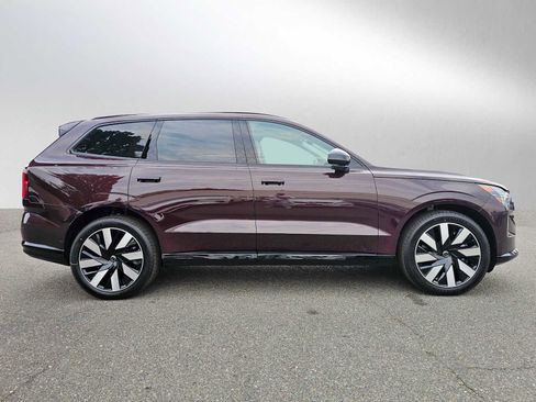 New 2025 Volvo EX90 Ultra w/ Protection Package Premier image 8