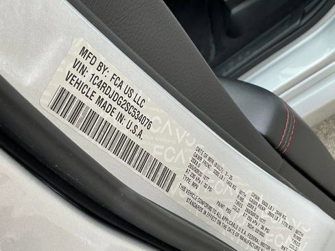 Used 2025 Dodge Durango GT AWD/4WD image 28