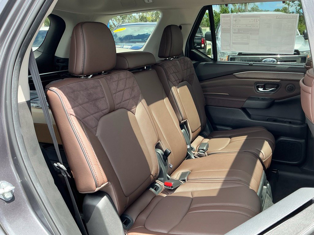 New 2026 Honda Pilot Elite image 18