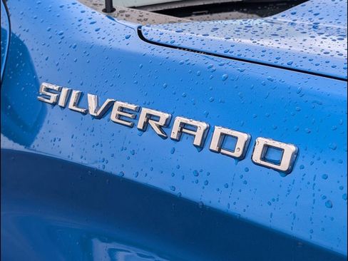 Used 2022 Chevrolet Silverado 1500 Custom AWD/4WD image 24