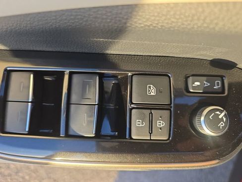 New 2026 Toyota Crown Limited w/ Advanced Technology Package image 28