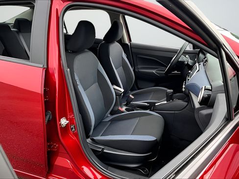 Used 2024 Nissan Versa SV w/ Trunk Package FWD image 28