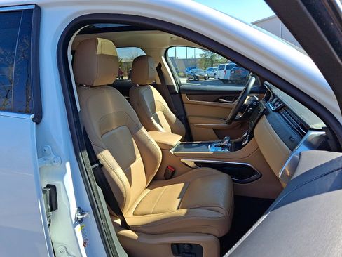 Used 2023 Jaguar F-PACE S AWD/4WD image 3
