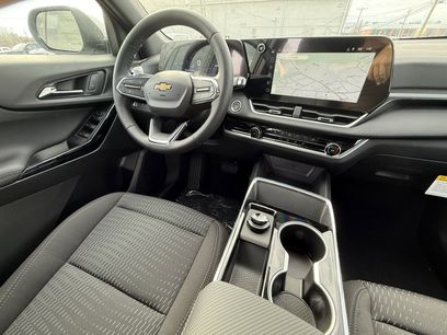 New 2026 Chevrolet Equinox LT w/ Safety and Technology Package