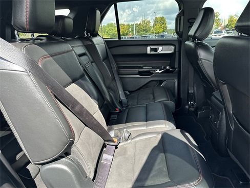 Used 2022 Ford Explorer ST-Line w/ Class IV Trailer Tow Package image 15