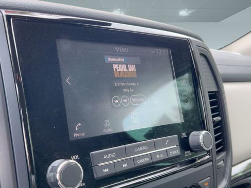 Used 2023 Nissan Titan SV w/ SV Convenience Package image 25