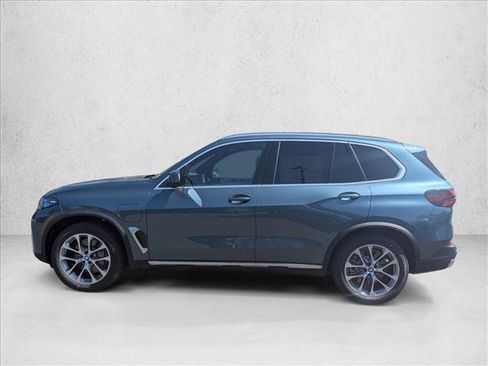 New 2026 BMW X5 xDrive50e AWD/4WD image 9