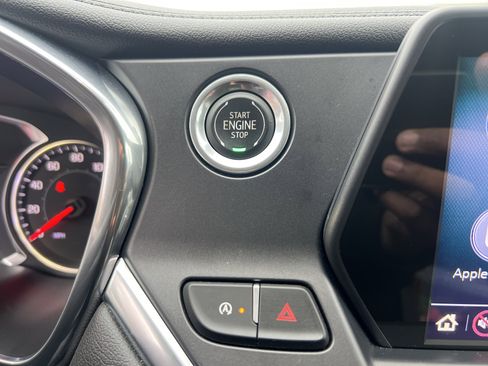 Used 2020 Chevrolet Blazer LT image 22