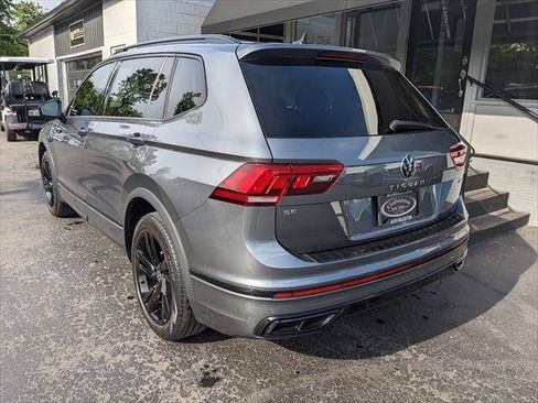 Used 2023 Volkswagen Tiguan SE R-Line AWD/4WD image 3
