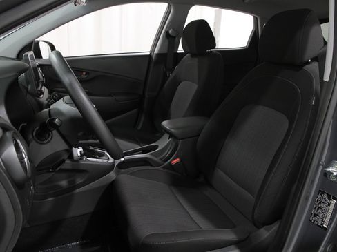 Used 2023 Hyundai Kona SEL image 5