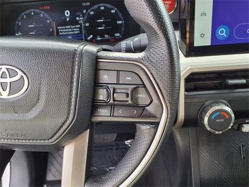 Used 2024 Toyota Tacoma TRD Off-Road image 17