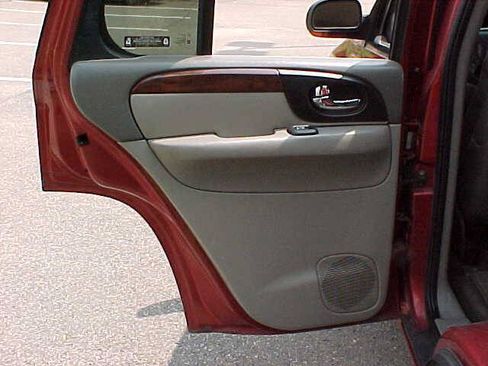 Used 2002 GMC Envoy SLT AWD/4WD image 47