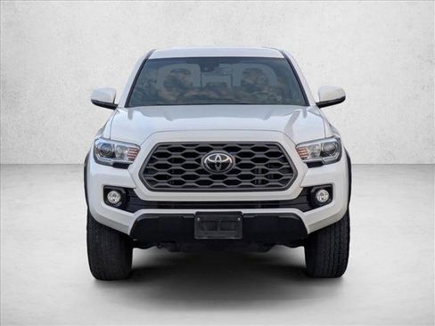 Certified 2022 Toyota Tacoma TRD Off-Road image 2