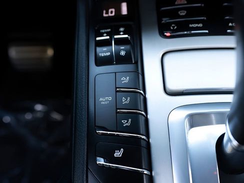 Used 2013 Porsche Cayenne GTS AWD/4WD image 32