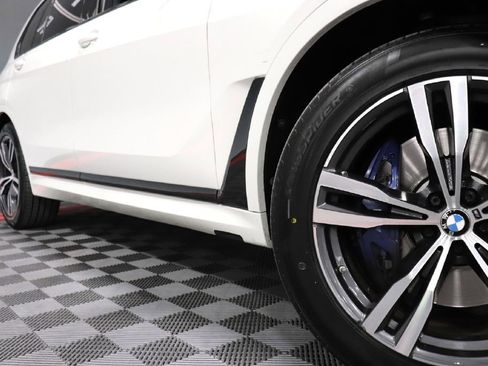 Used 2020 BMW X7 M50i w/ Cold Weather Package image 82