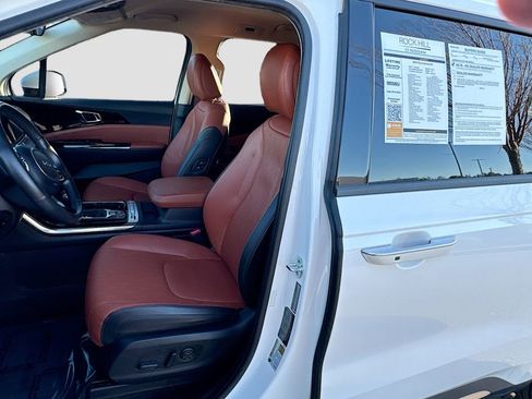 Used 2023 Kia Carnival SX image 20