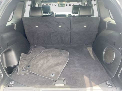 Used 2022 Jeep Grand Cherokee Laredo X image 36