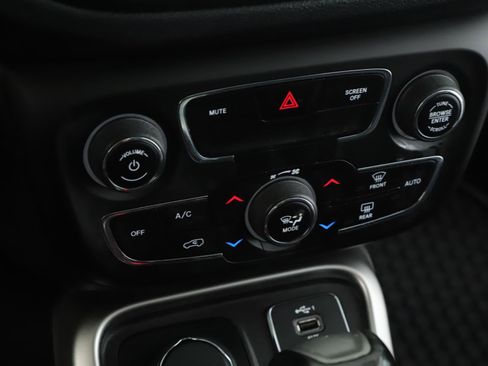 Certified 2019 Jeep Compass Latitude w/ Popular Equipment Group image 13