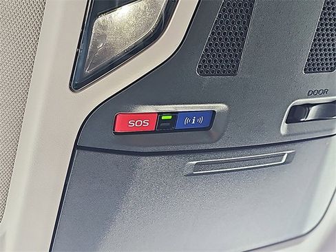 Used 2021 Subaru Outback Premium image 27