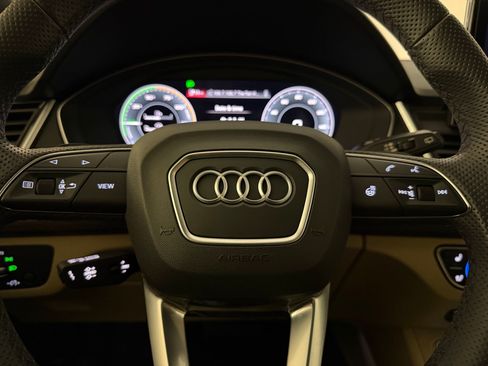 Used 2024 Audi Q5 e Premium Plus AWD/4WD image 10