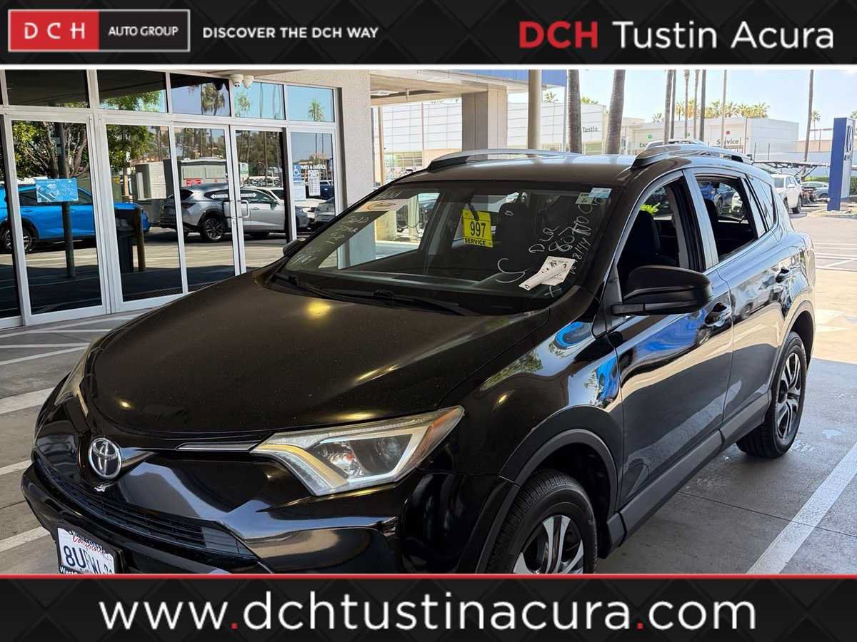 Used 2016 Toyota RAV4 LE FWD image 1