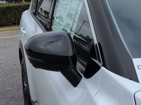 New 2026 Nissan Rogue Platinum image 13