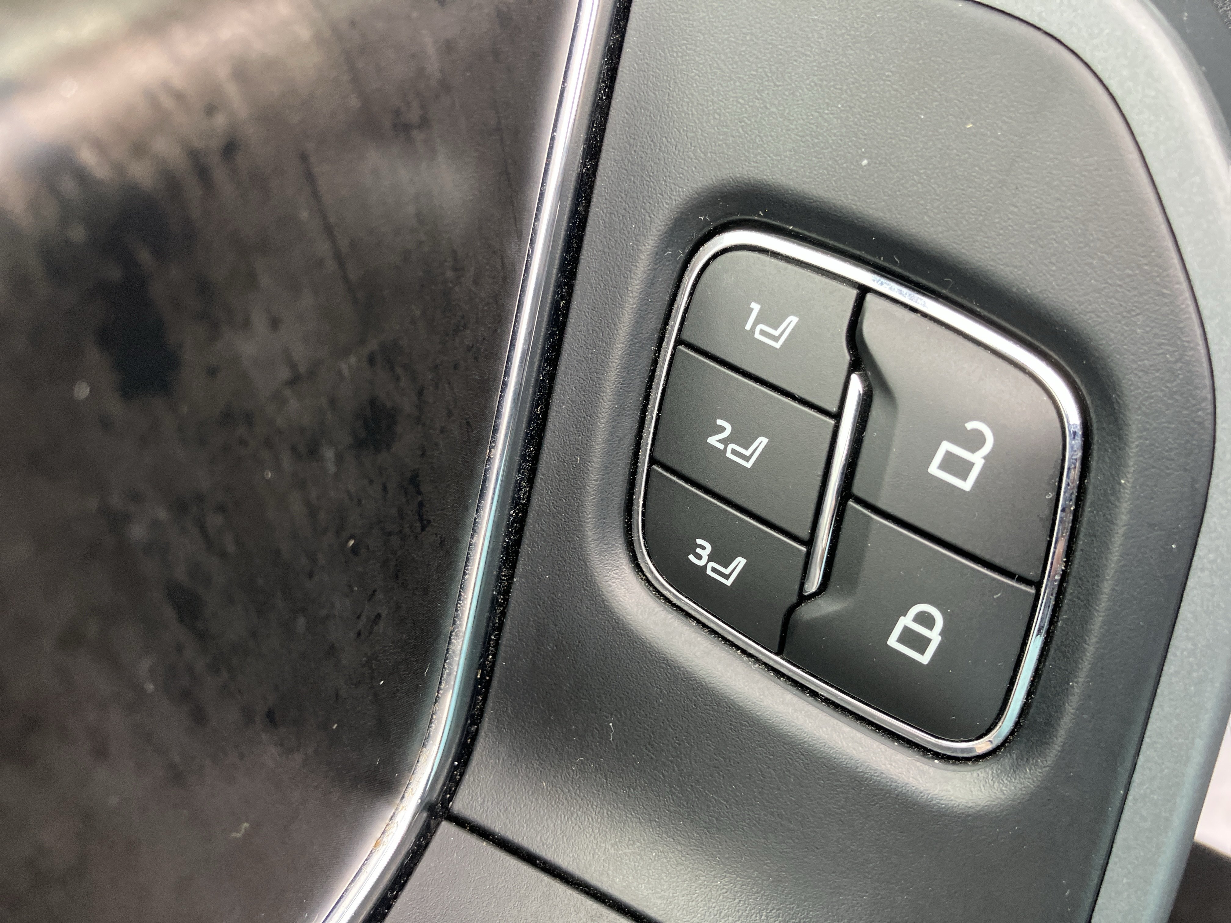 Used 2022 Ford F150 Lariat AWD/4WD image 15