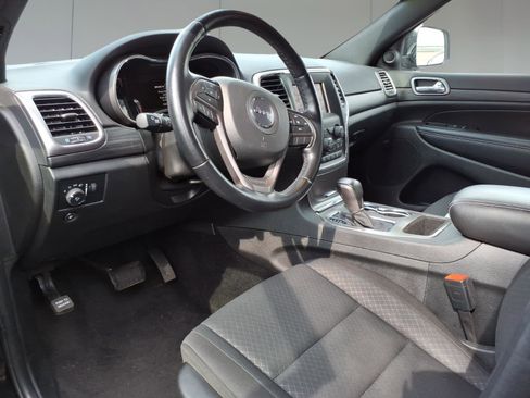 Used 2021 Jeep Grand Cherokee Freedom Edition image 8