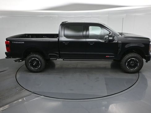 New 2026 Ford F250 Platinum w/ Tremor Off-Road Package AWD/4WD image 41