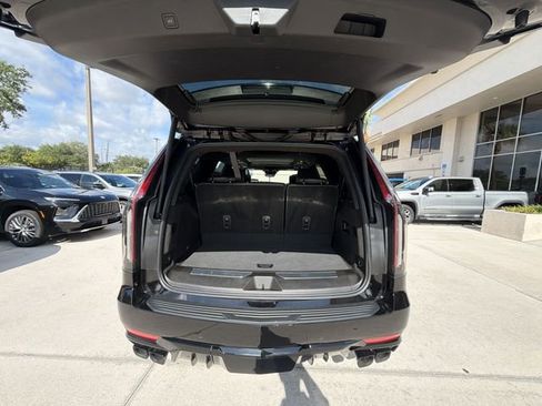 Certified 2023 Cadillac Escalade V AWD/4WD image 34