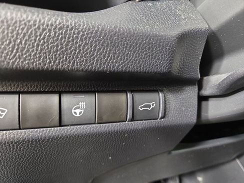 Used 2023 Toyota RAV4 XLE w/ Convenience Package image 28