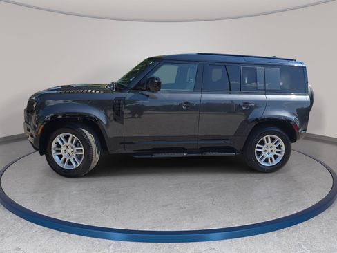 Used 2025 Land Rover Defender 110 X-Dynamic SE AWD/4WD image 8