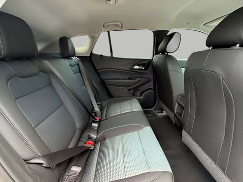 New 2026 Chevrolet Trax LT w/ Driver Confidence Package FWD image 7
