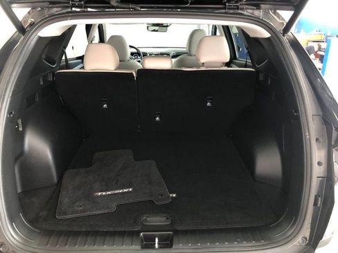 Used 2023 Hyundai Tucson Limited AWD/4WD image 8