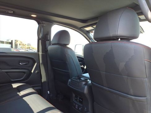 Used 2024 Nissan Titan PRO-4X w/ Pro-4x Convenience Package image 13