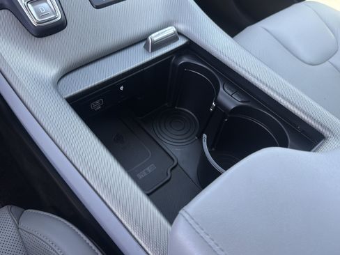 Certified 2025 Hyundai Palisade SEL FWD image 17
