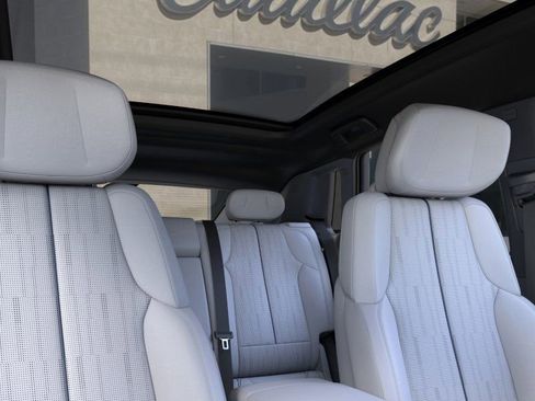 New 2025 Cadillac Lyriq Luxury image 24