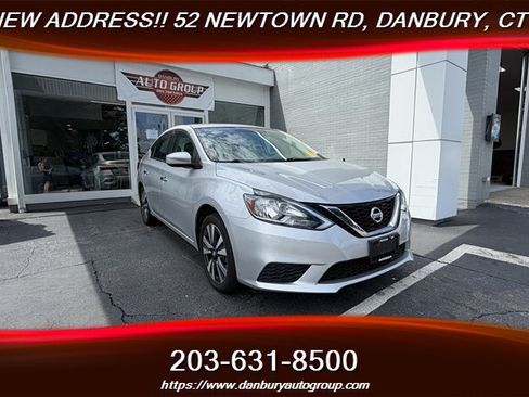 Used 2019 Nissan Sentra SV w/ Special Edition Package FWD image 7