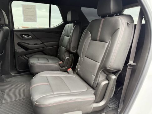 Used 2024 Chevrolet Traverse RS image 53