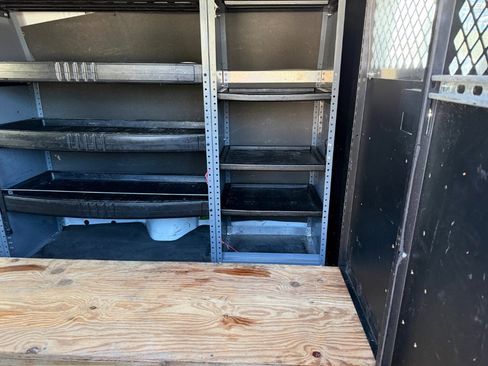 Used 2006 Ford E-250 and Econoline 250 image 23