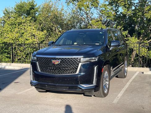 Used 2023 Cadillac Escalade Premium Luxury w/ Performance Package AWD/4WD image 3