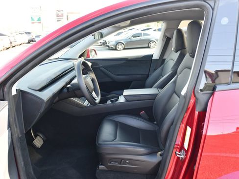 Used 2026 Tesla Model Y Long Range AWD/4WD image 16