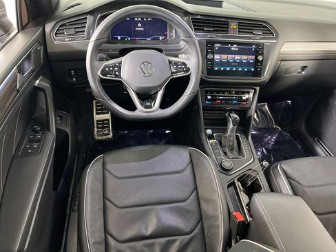 Used 2022 Volkswagen Tiguan SEL R-Line image 22